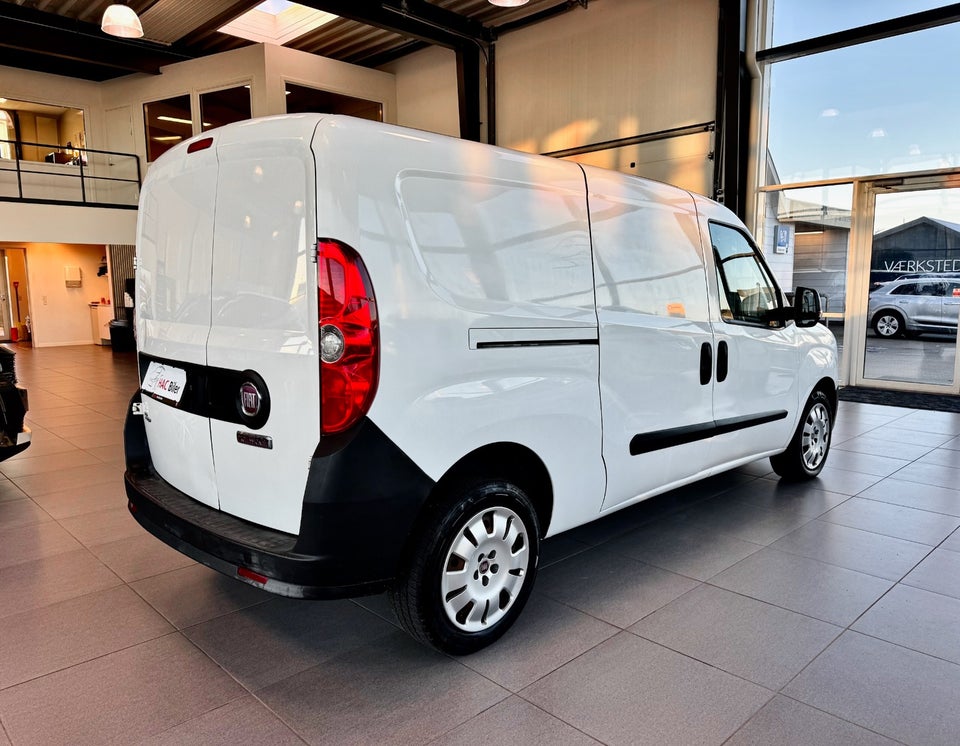 Fiat Doblò Cargo 1,3 MJT Basic L2 4d