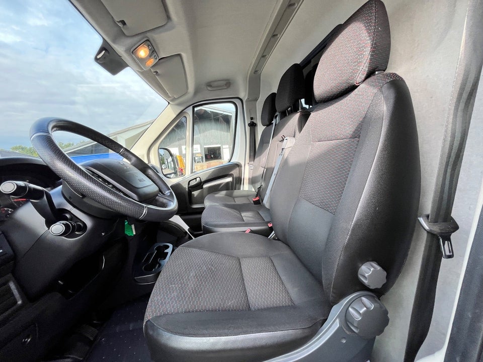 Peugeot Boxer 435 2,2 BlueHDi 165 L3H2 Premium