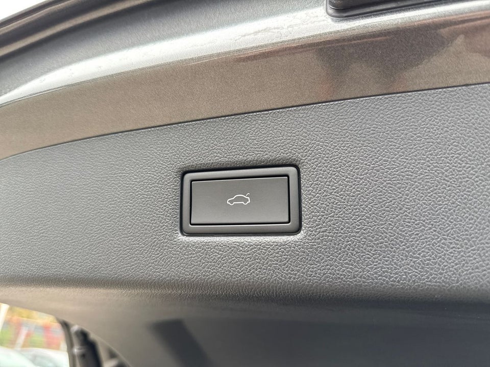 Ford Explorer 82 Select Extended Range 5d