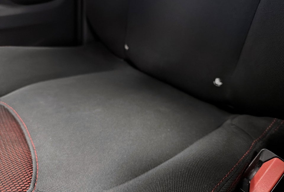 Renault Clio IV 1,5 dCi 90 Expression 5d