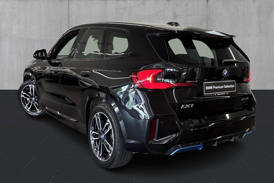 BMW iX1 xDrive30 M-Sport 5d