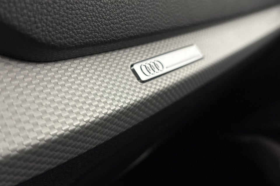 Audi Q2 35 TFSi Prestige S-tr. 5d