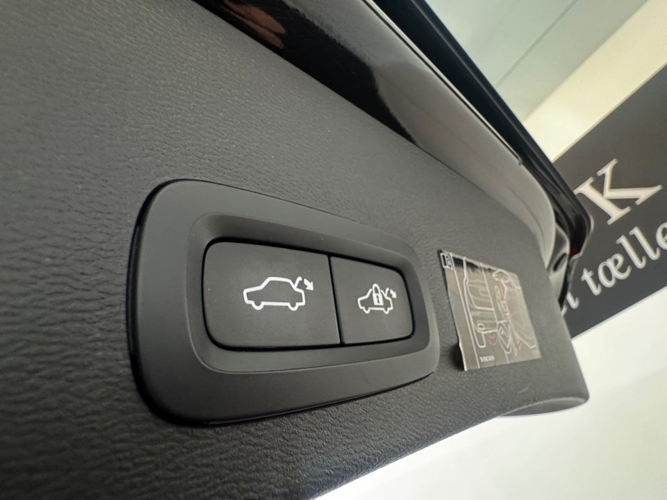 Volvo XC40 1,5 T5 ReCharge Inscription aut. 5d