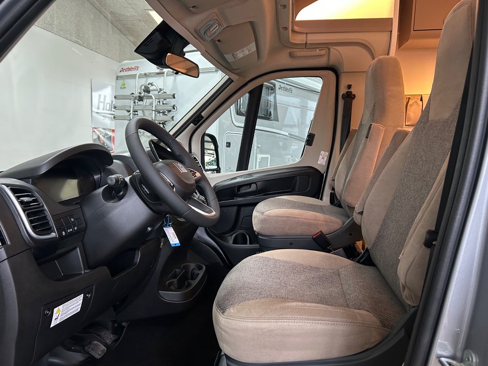 Carado T328 PRO+ 2,2 JTD 140 aut. 3d