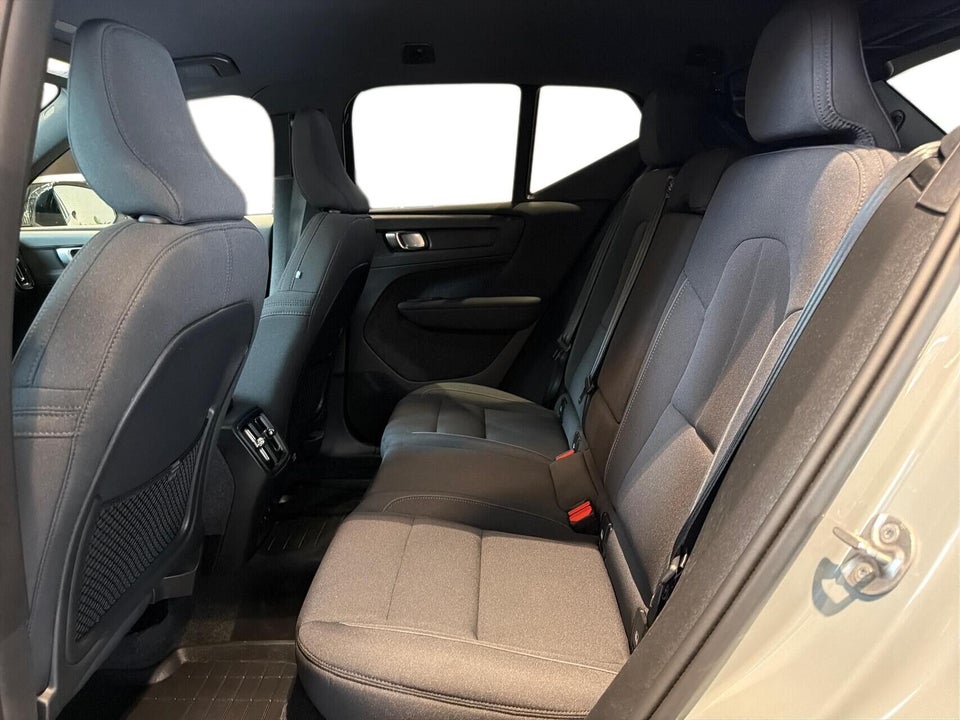 Volvo EX40 Extended Range Core 5d