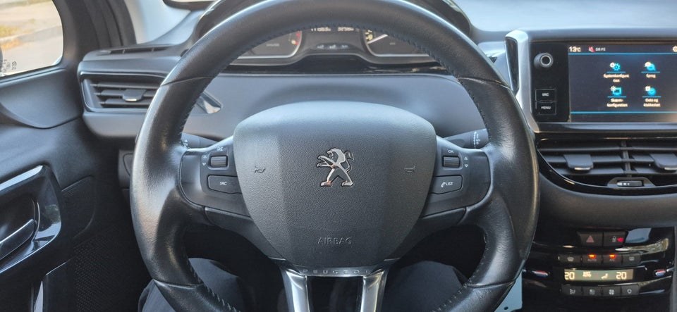 Peugeot 208 1,6 BlueHDi 100 Desire 5d