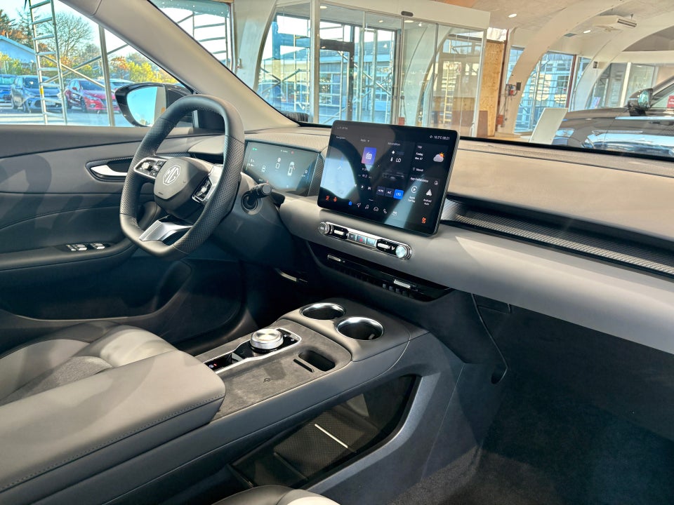 MG MGS5 64 Luxury 5d