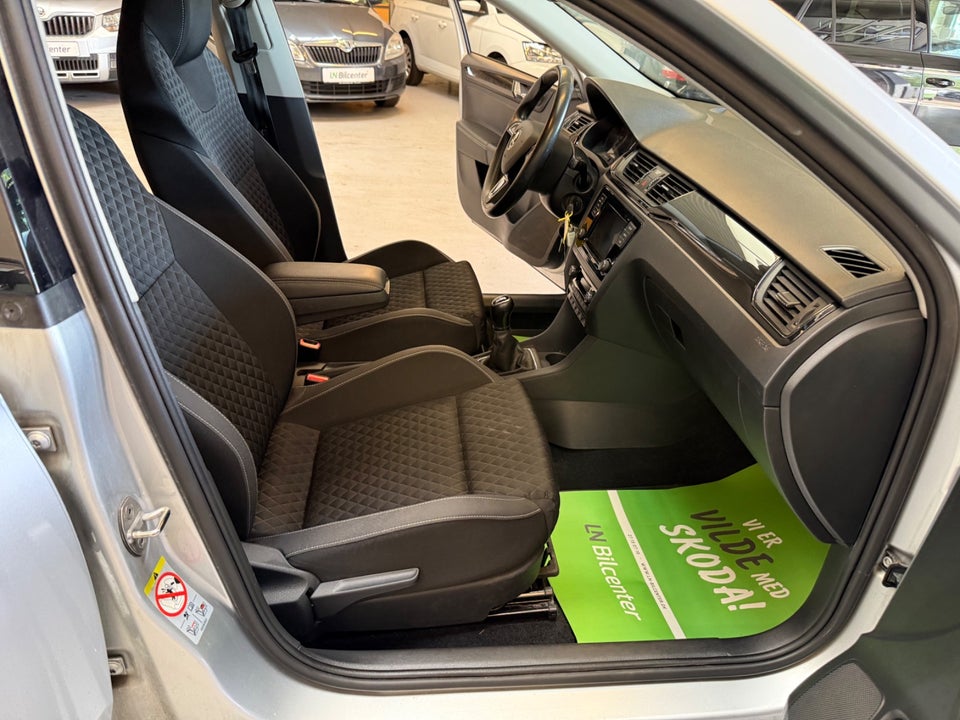 Skoda Rapid 1,0 TSi 110 ICE 5d