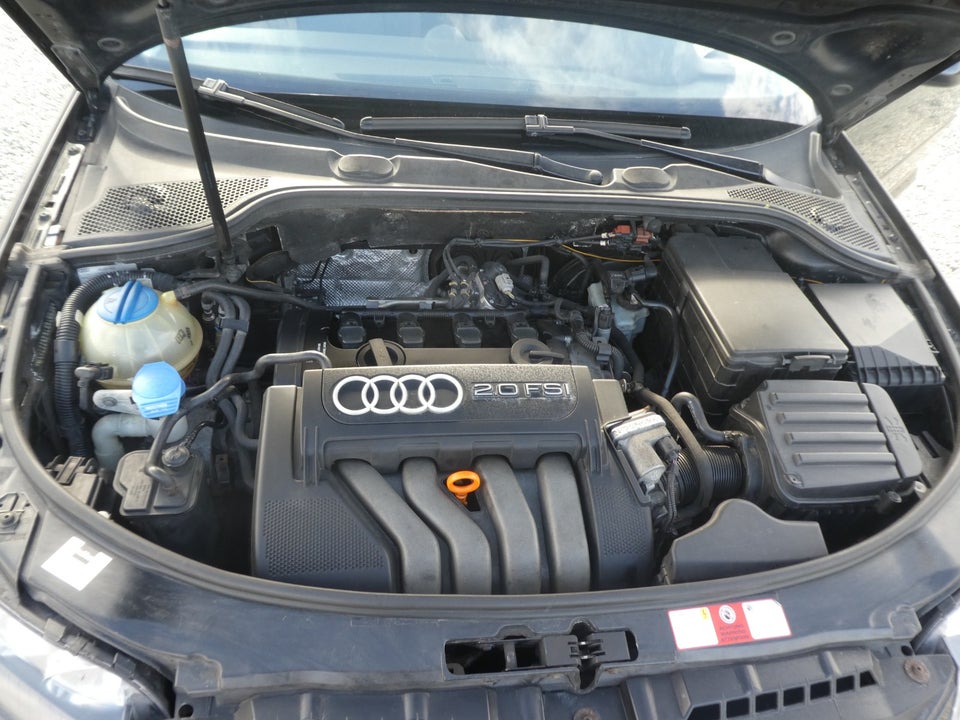 Audi A3 2,0 FSi Ambiente 3d