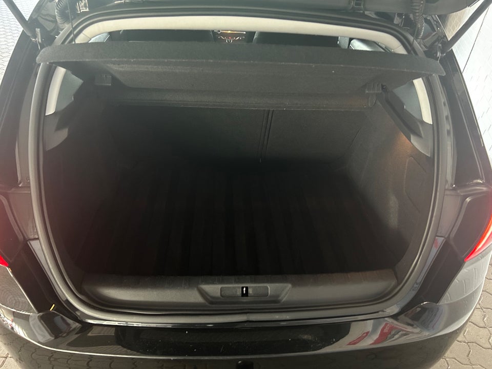Peugeot 308 1,6 BlueHDi 120 Style 5d