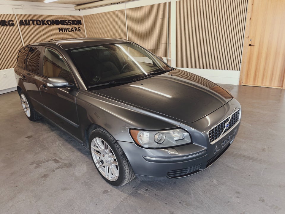 Volvo V50 1,8 Summum 5d