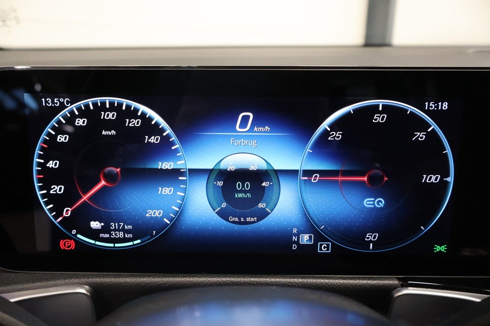 Mercedes EQB300 AMG Line 4Matic 5d