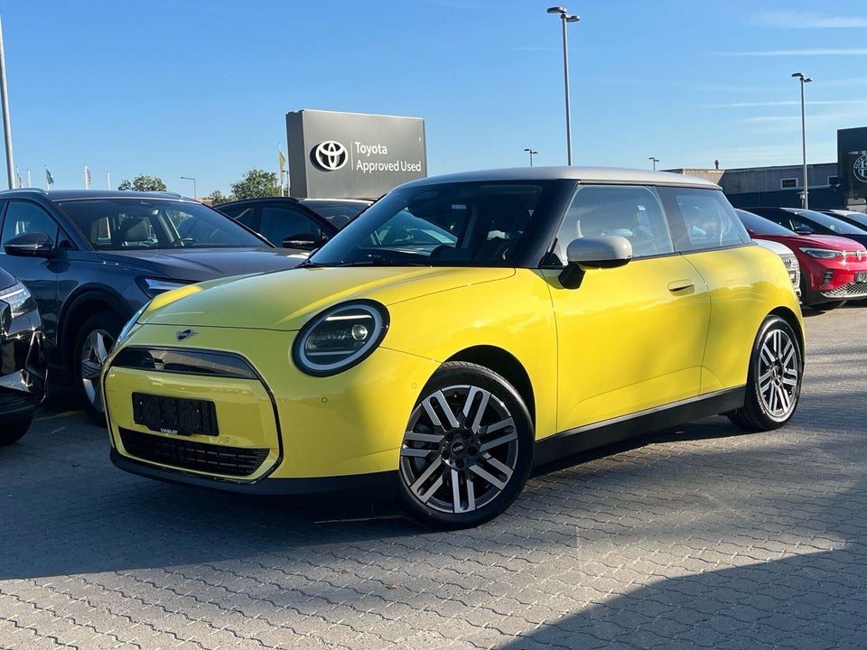 MINI Cooper E 3d