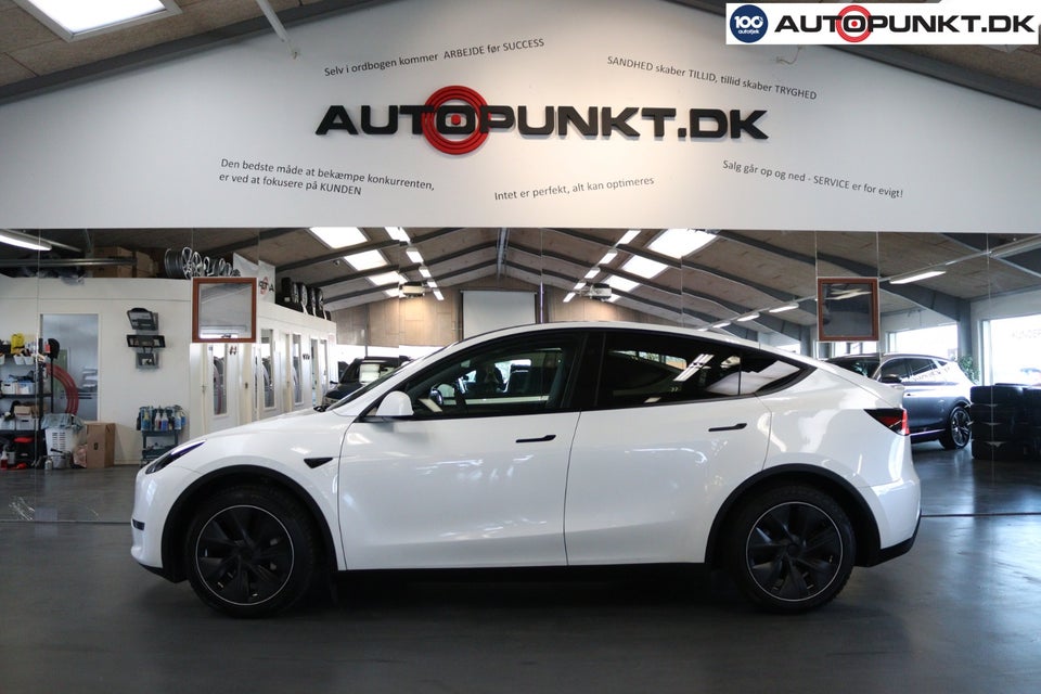 Tesla Model Y Long Range RWD 5d