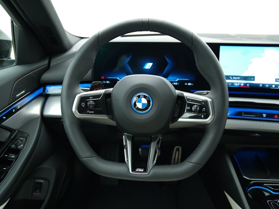 BMW i5 eDrive40 Touring Fully Charged M-Sport 5d