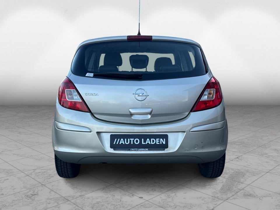 Opel Corsa 1,4 16V Cosmo 5d