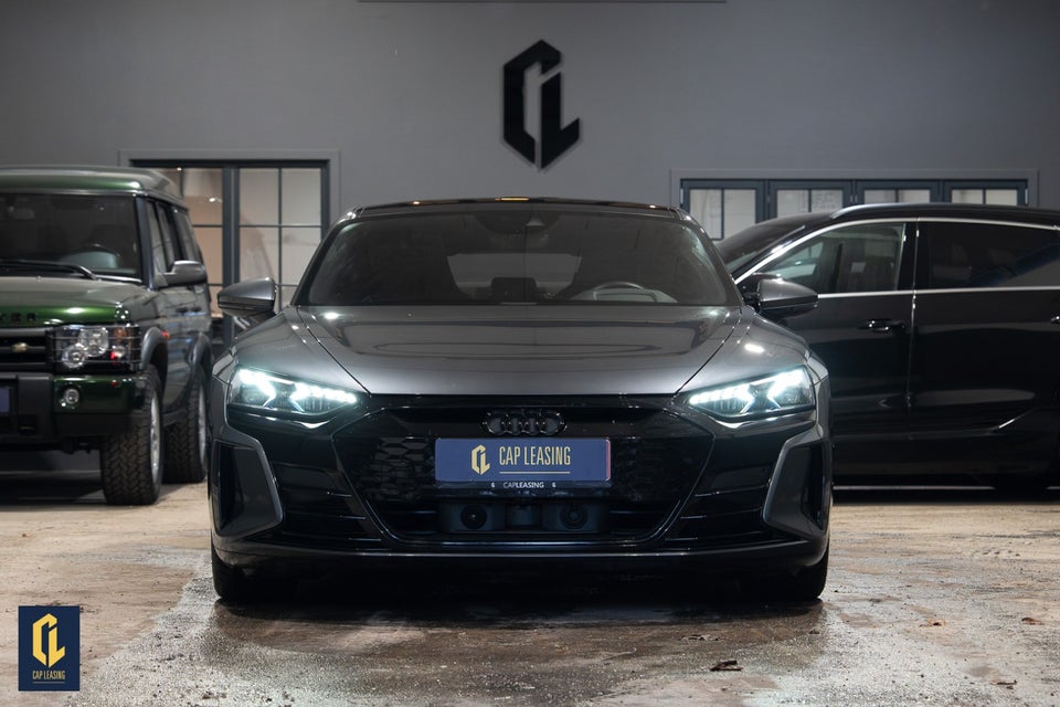 Audi e-tron GT quattro 4d