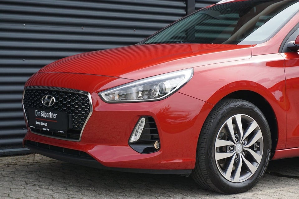 Hyundai i30 1,0 T-GDi Premium stc. 5d