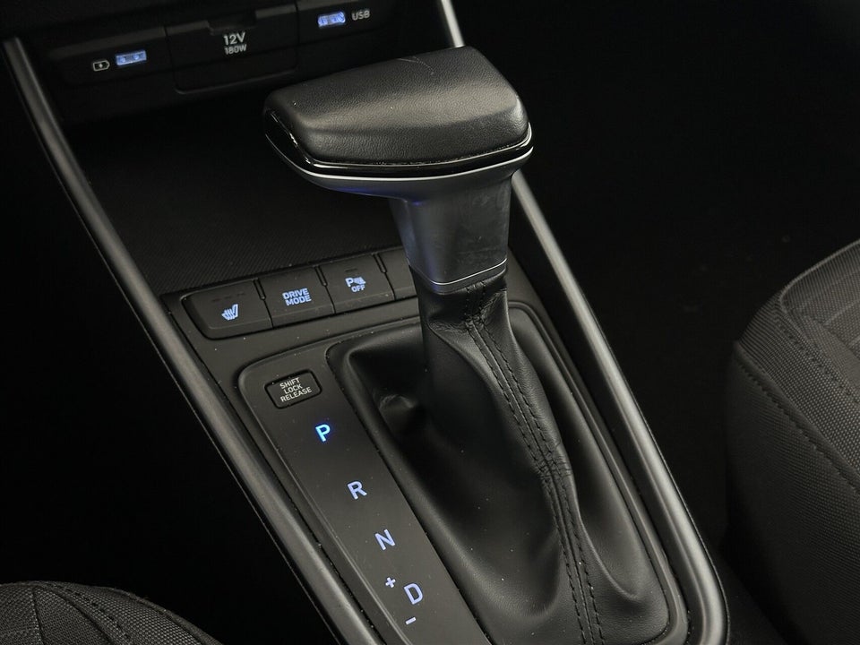 Hyundai i20 1,0 T-GDi Essential DCT 5d