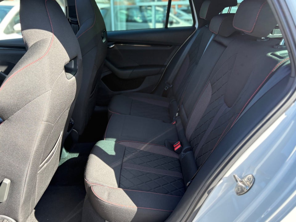 Skoda Octavia 1,4 TSi iV RS Combi DSG 5d