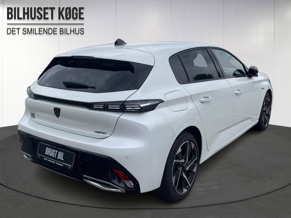 Peugeot 308 1,6 Hybrid First Selection+ EAT8 5d