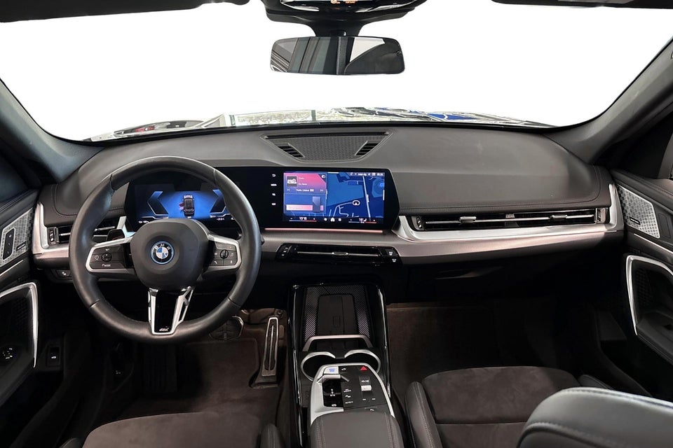 BMW iX1 eDrive20 M-Sport Pro 5d