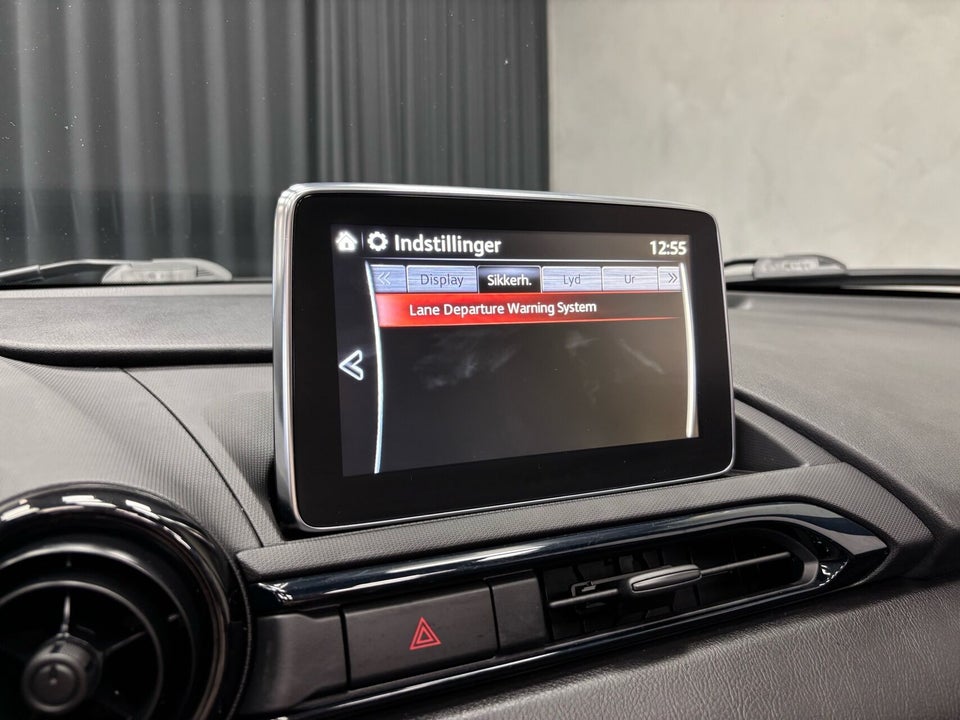 Mazda MX-5 1,5 SkyActiv-G 131 RF Edition 2d
