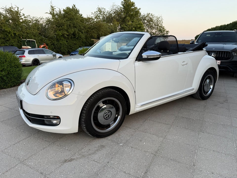 VW The Beetle 1,2 TSi 105 Design Cabriolet 2d