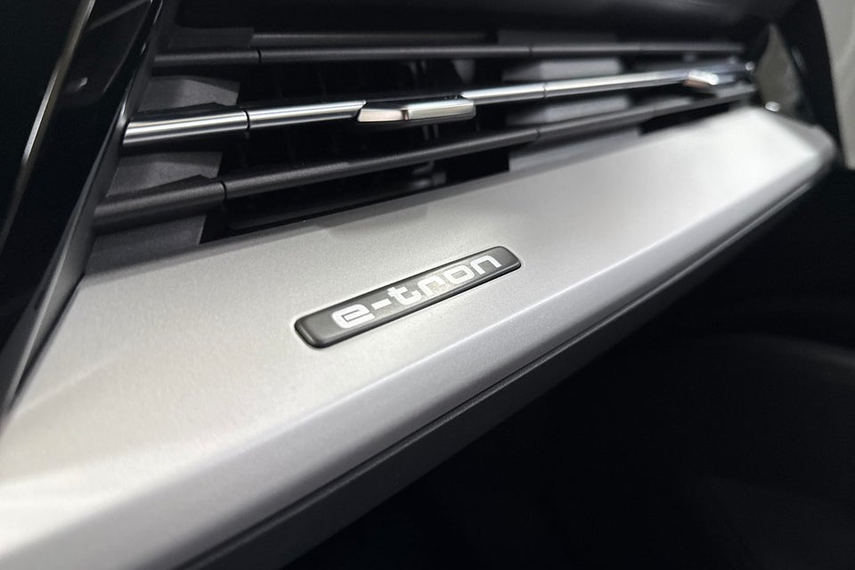 Audi Q4 e-tron 45 Progress 5d