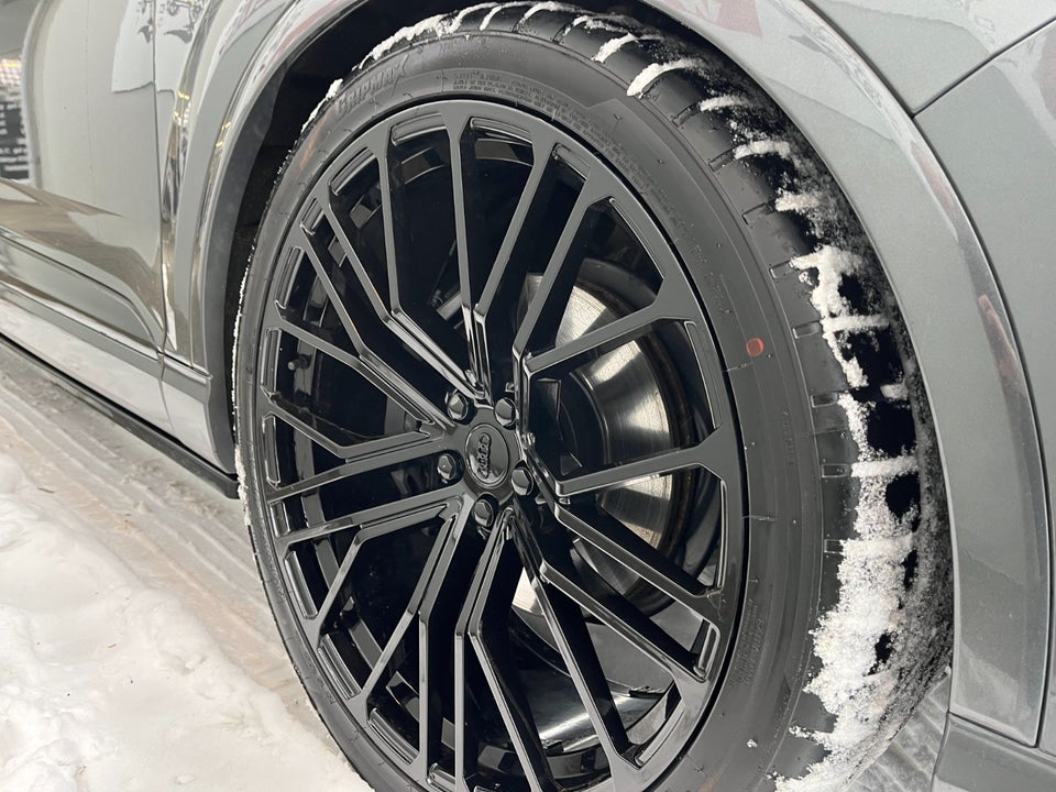 Audi Q7 3,0 TDi 272 S-line quattro Tiptr. 5d