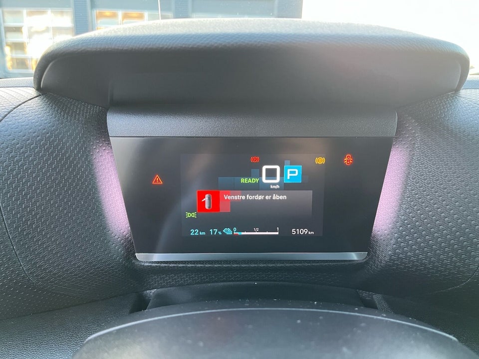 Citroën ë-C4 X 50 Shine 4d