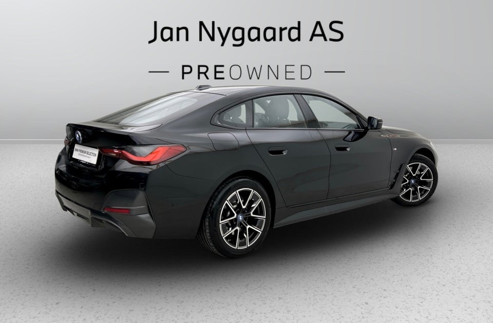 BMW i4 eDrive35 Charged 5d