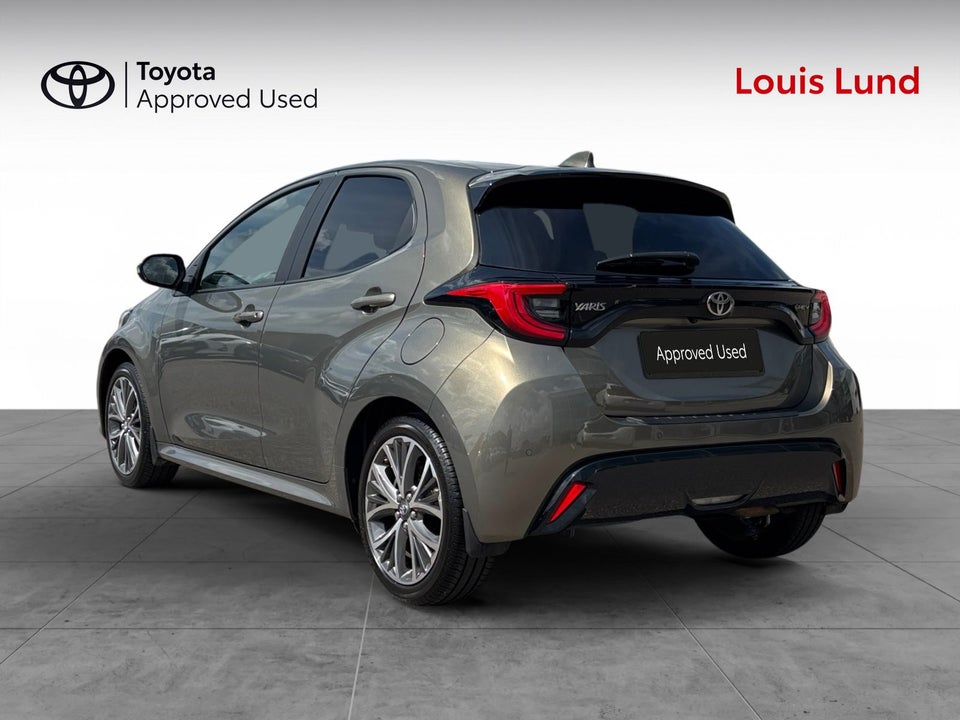 Toyota Yaris 1,5 Hybrid Executive e-CVT 5d