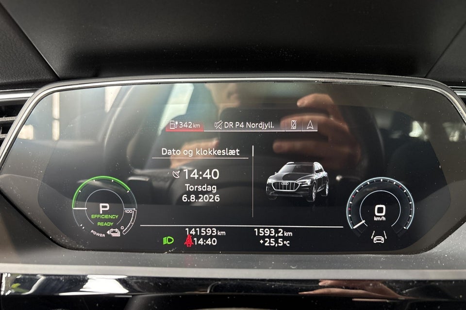 Audi e-tron 55 quattro 5d