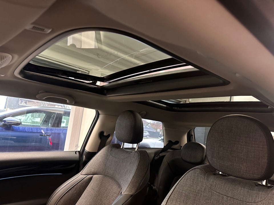 MINI Cooper SE Maximise 3d