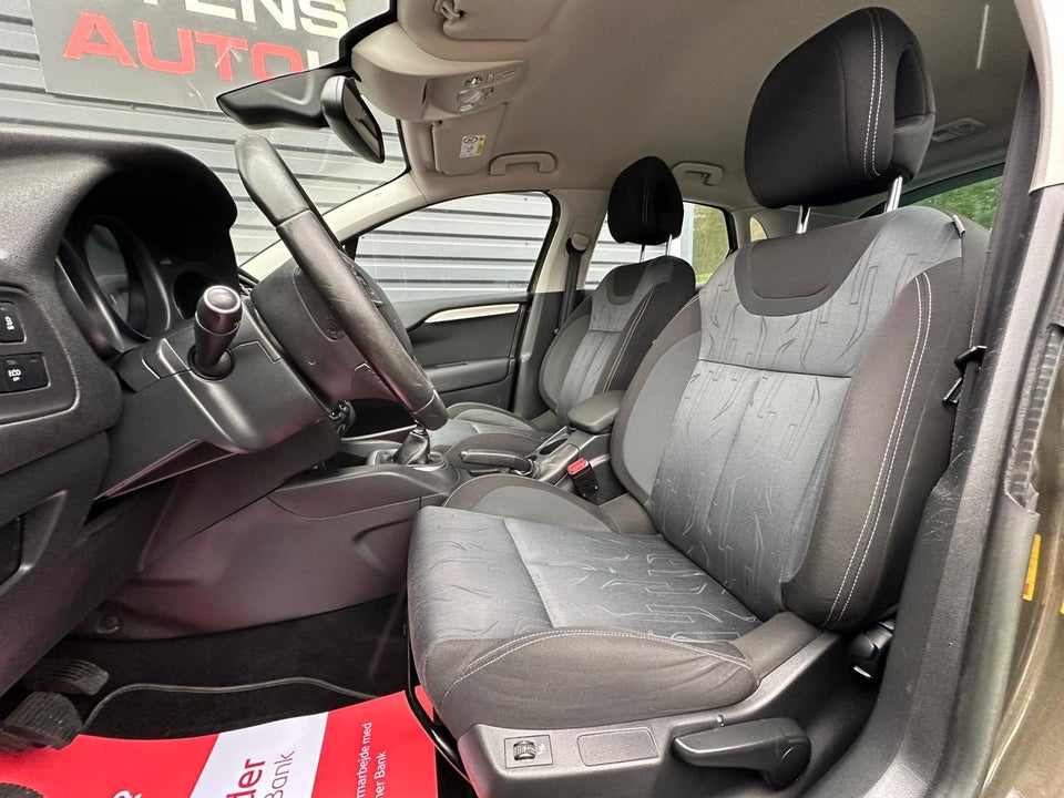 Citroën C4 1,2 PureTech 130 Attraction 5d