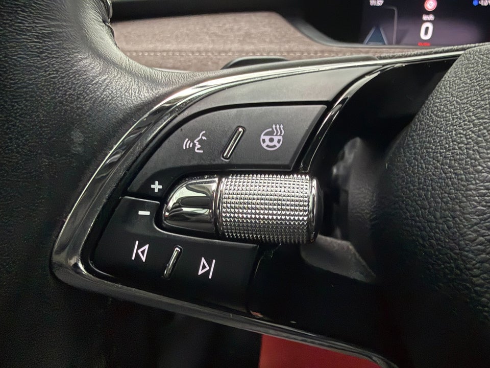 Skoda Enyaq 60 iV Selection Lodge 5d