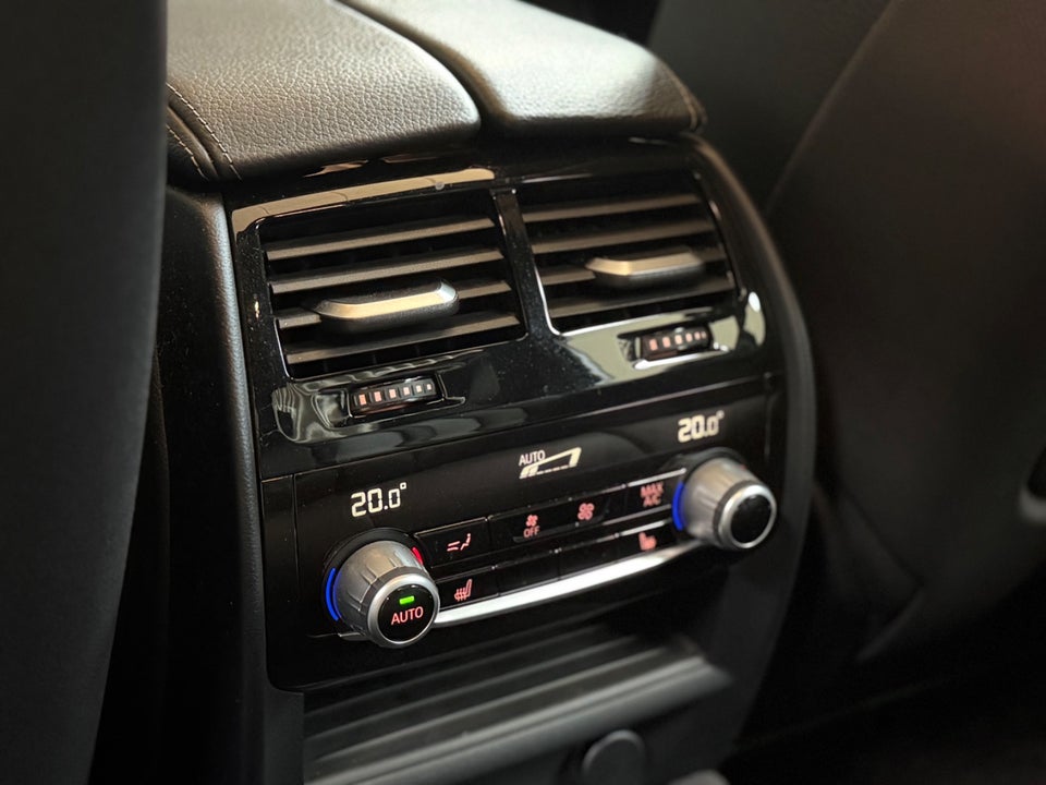 BMW M550i 4,4 xDrive aut. 4d