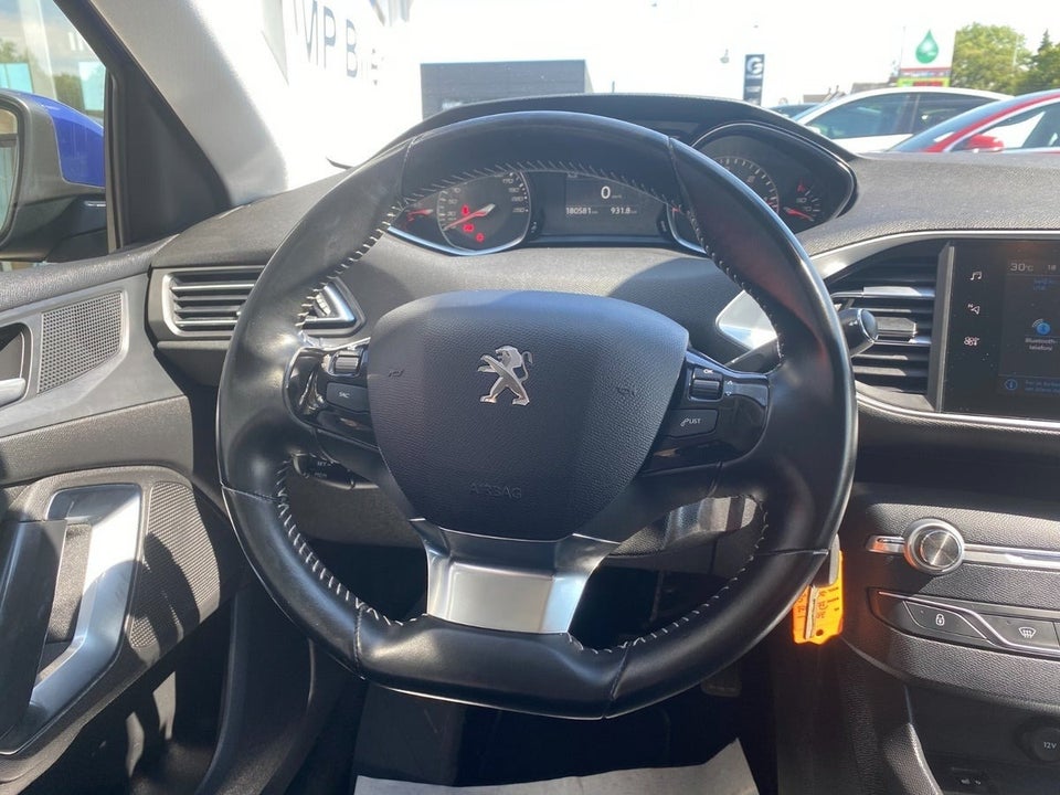 Peugeot 308 1,5 BlueHDi 130 Style+ 5d