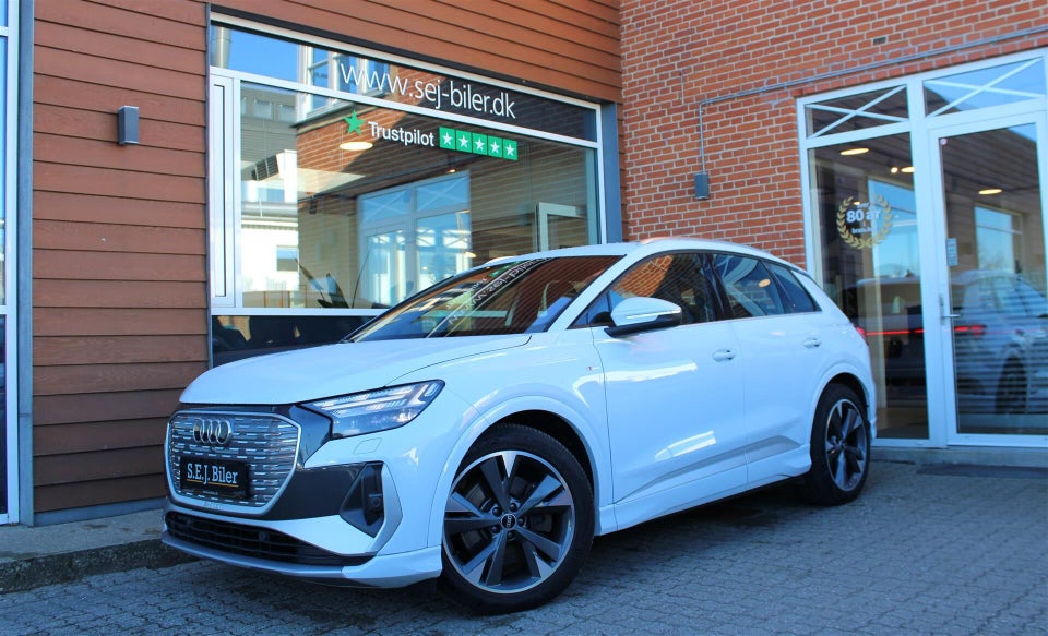 Audi Q4 e-tron 50 S-line quattro 5d