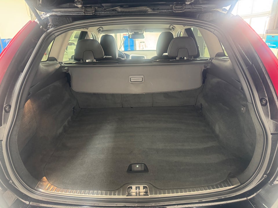 Volvo XC60 2,0 D4 190 Momentum 5d