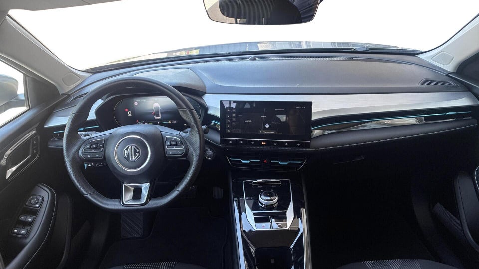 MG MG5 61 Comfort 5d