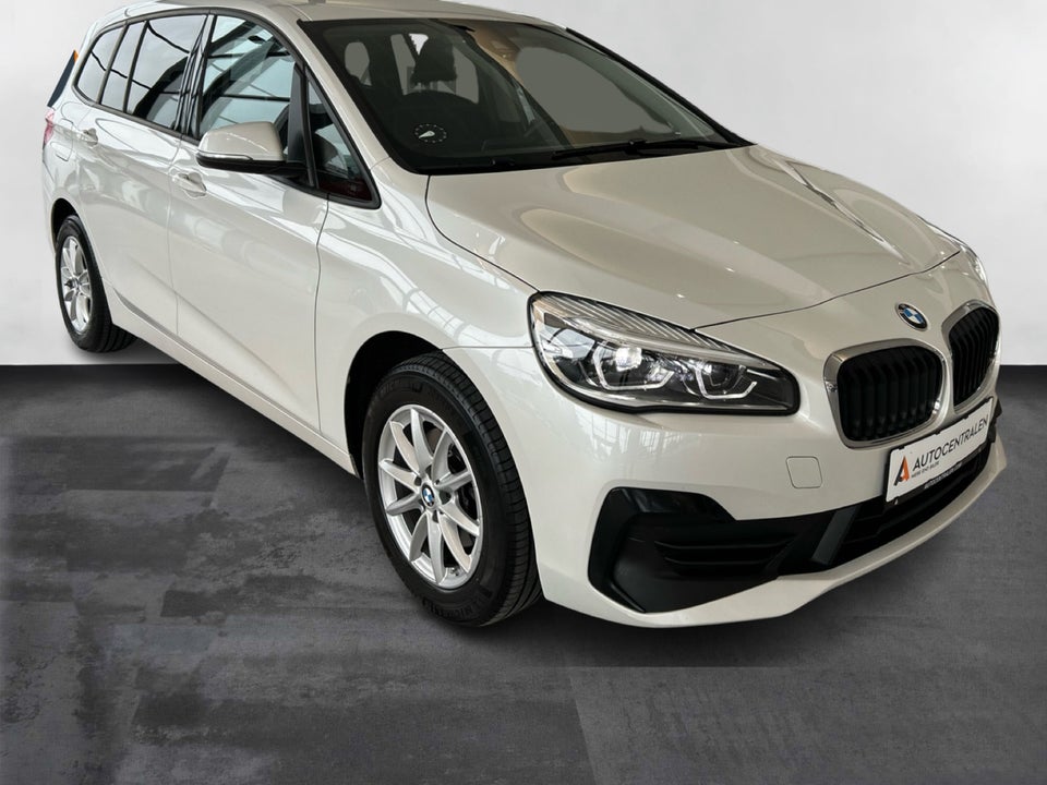 BMW 216i 1,5 Gran Tourer Connected 7prs 5d