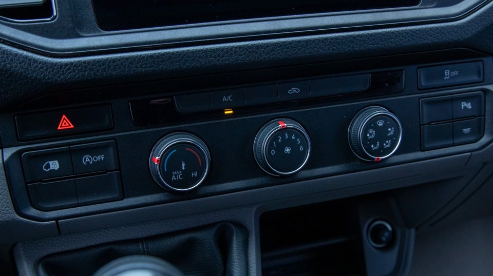 VW Crafter 35 2,0 TDi 102 Kassevogn L3H2