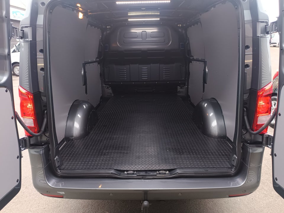 Mercedes Vito 119 2,0 CDi Kassevogn Complete aut. L RWD