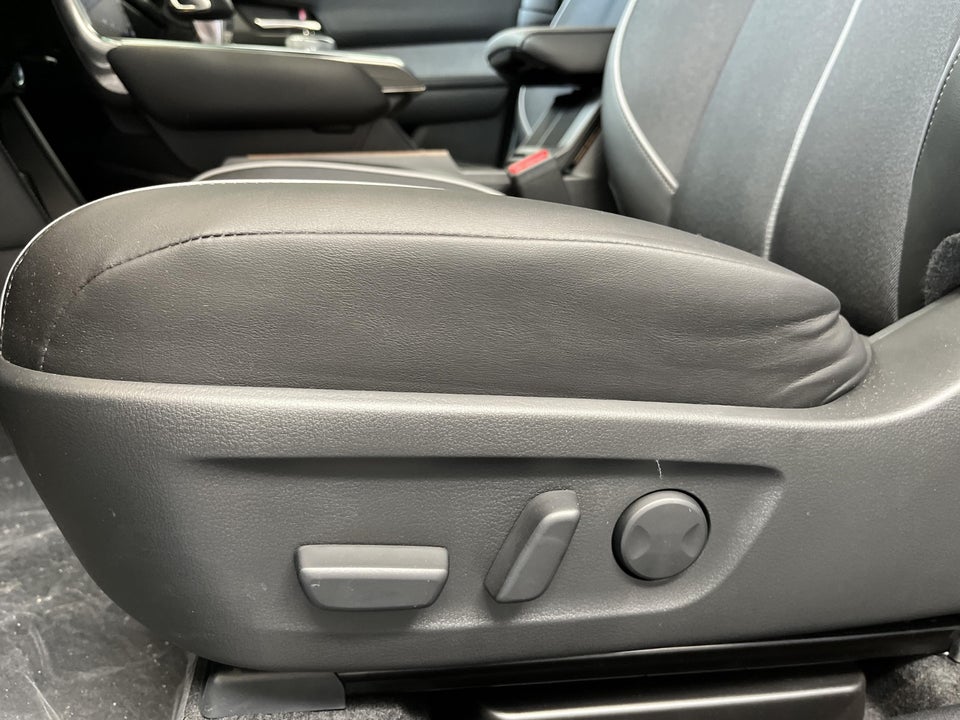 Mazda MX-30 0,8 e-SkyActiv R-EV Makoto 5d