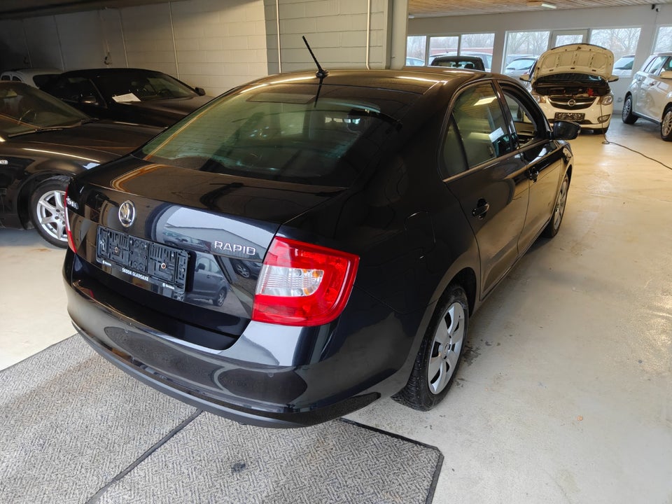 Skoda Rapid 1,2 TSi 90 Style Spaceback 5d