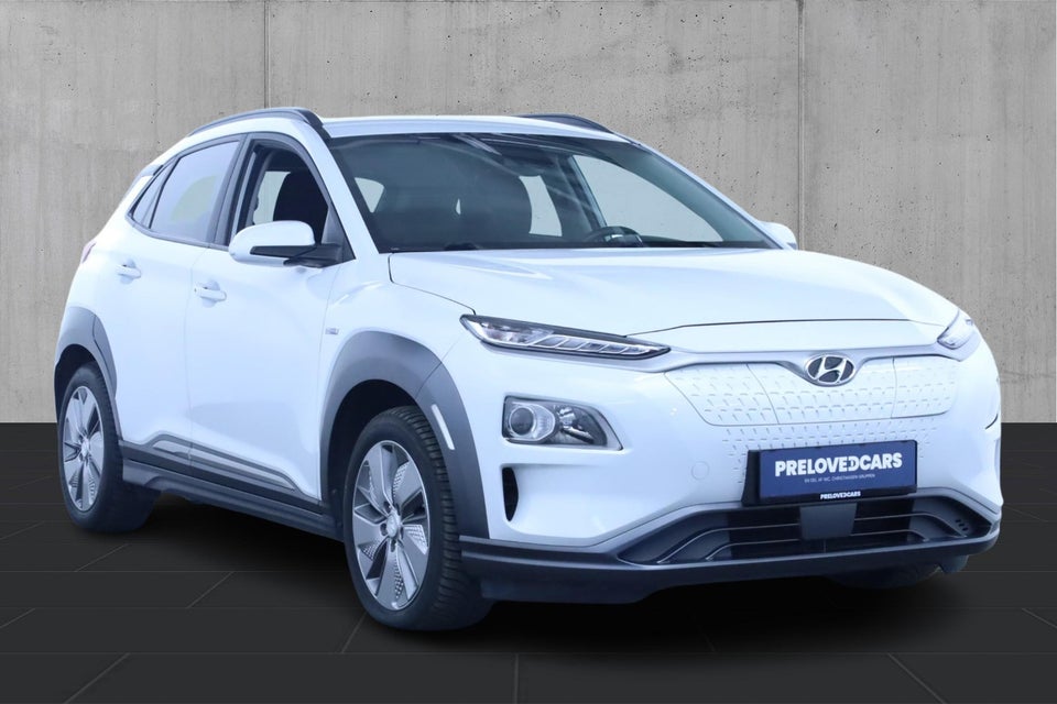 Hyundai Kona 64 EV Essential 5d