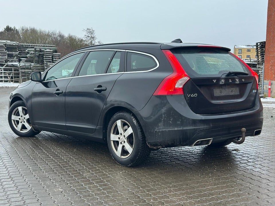 Volvo V60 2,0 D4 190 Momentum 5d