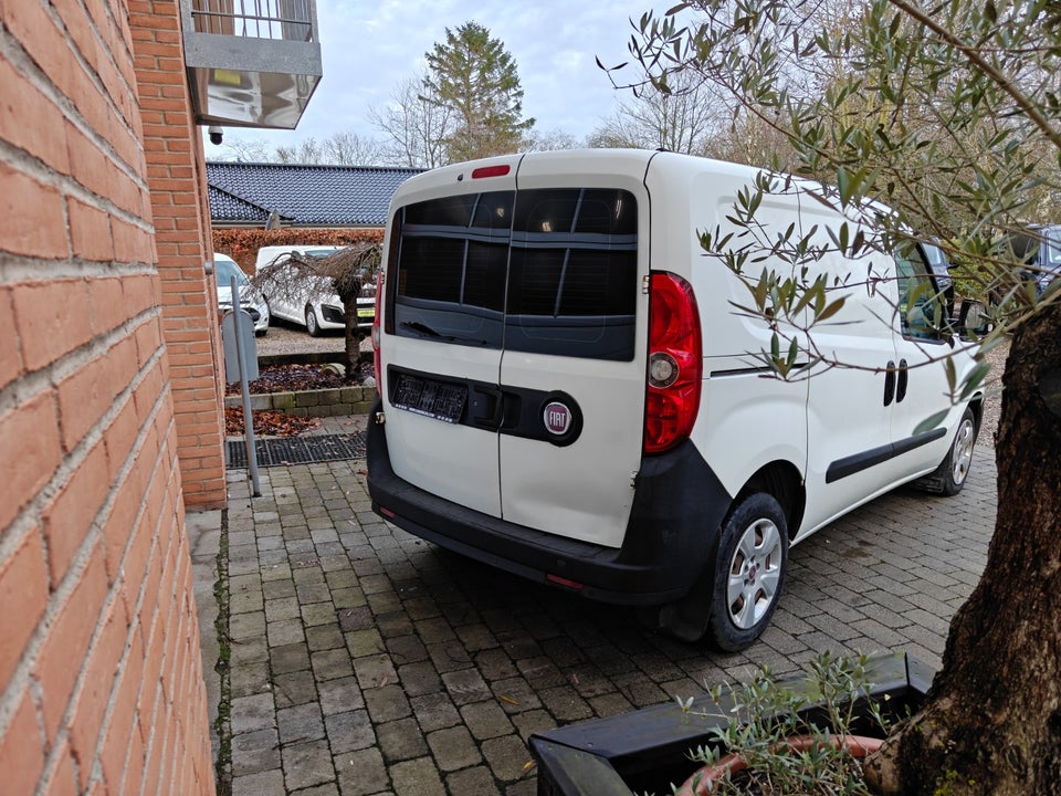 Fiat Doblò Cargo 1,3 MJT Basic L1 4d